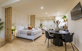 Raise Thiseio Stylish Living